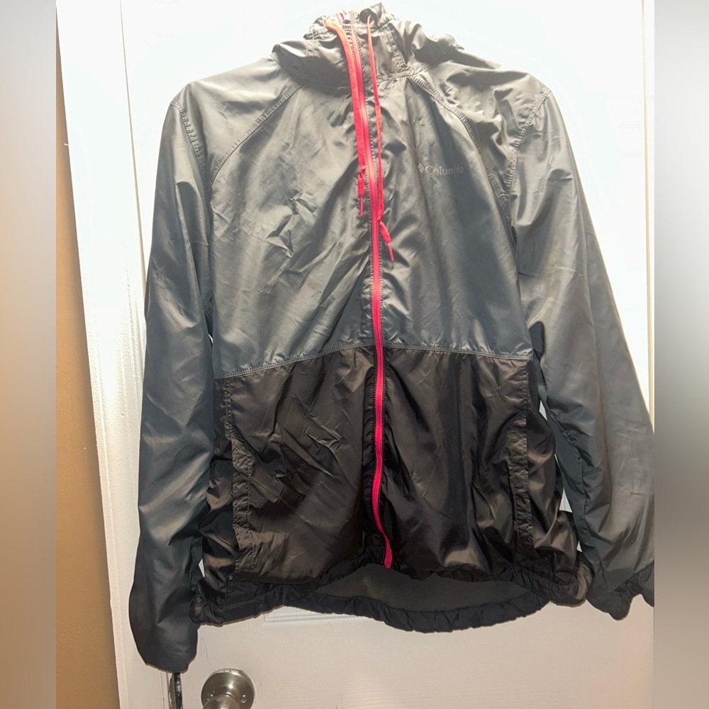 Columbia Windbreaker size Large